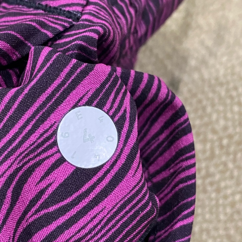 Lululemon Reversible Double Time Short (3") - image 6